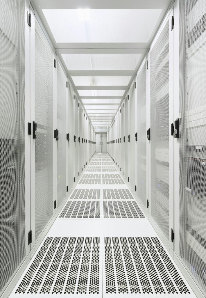ServiceNow CMDB Storage Approach Data storage corridor in data warehouse