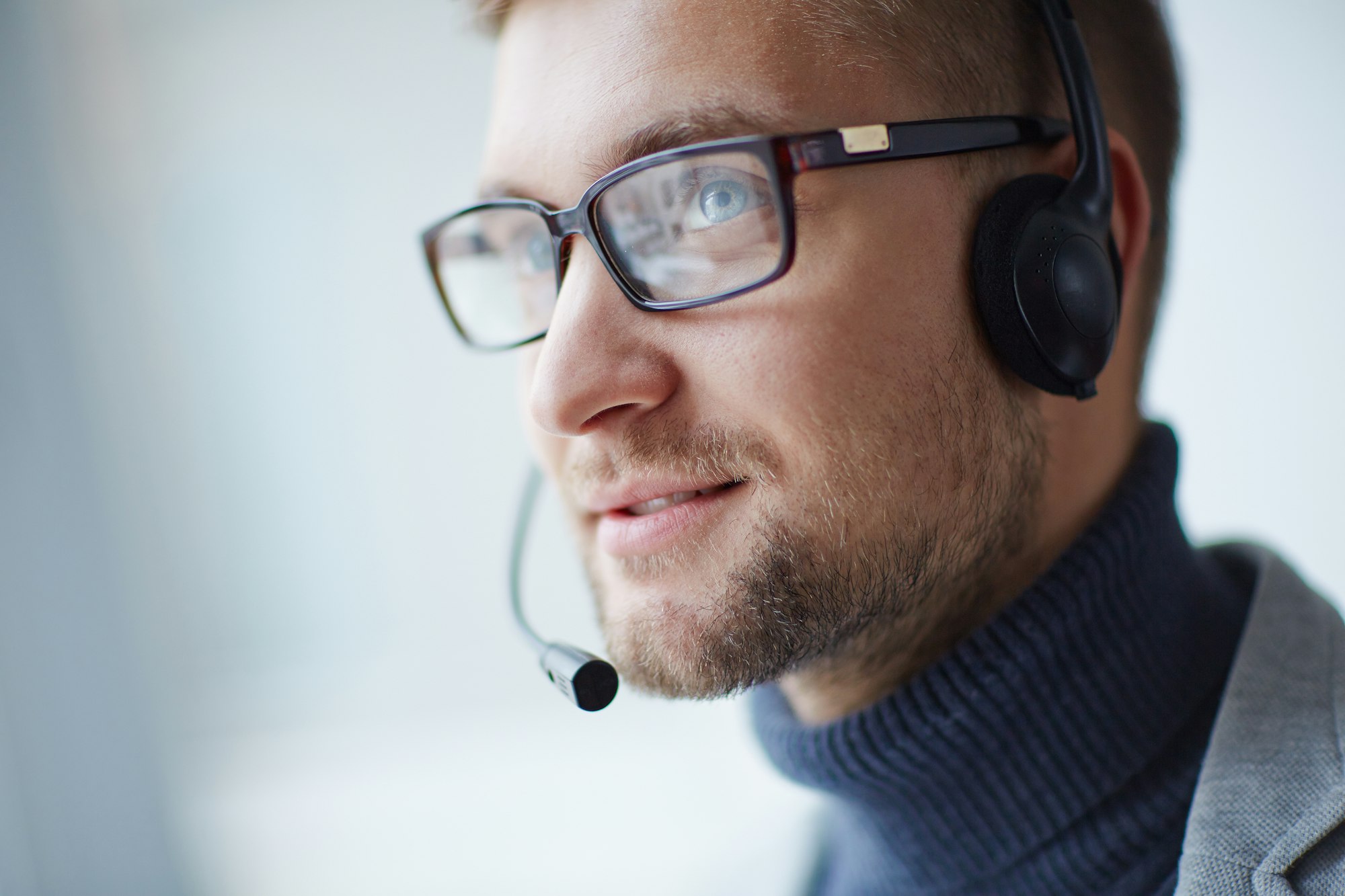 Modern Global Help Desk Incident Oncall Best Practices. Modern Global Help Desk requirements go beyond troubleshooting—it drives agility with AI, automation, and ITIL-based service delivery. Learn how incident management, request handling, and knowledge management create a scalable, enterprise-ready support center that empowers end-users while reducing costs. Discover today’s requirements for a future-ready global service desk.